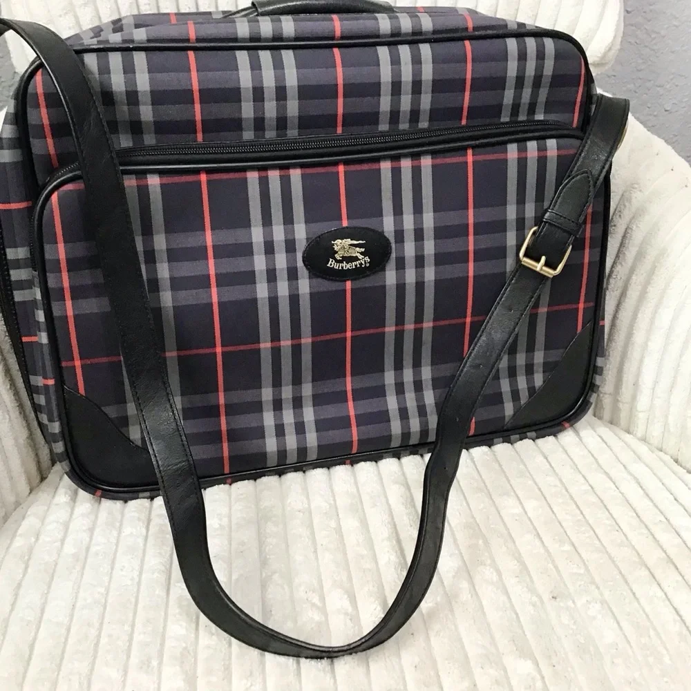 Burberry Travel Bags - Picture 3 of 16